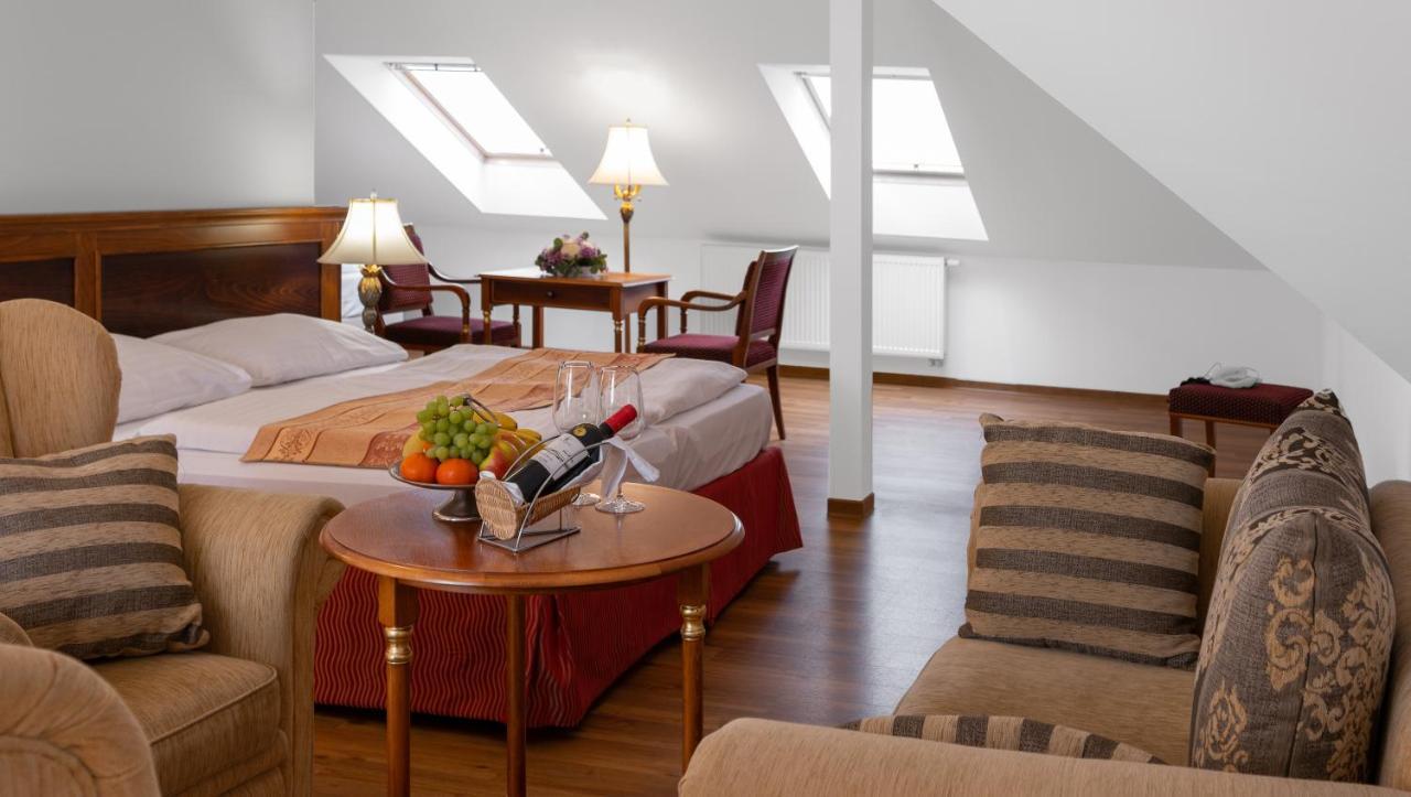Hotel Continental Mariënbad Buitenkant foto